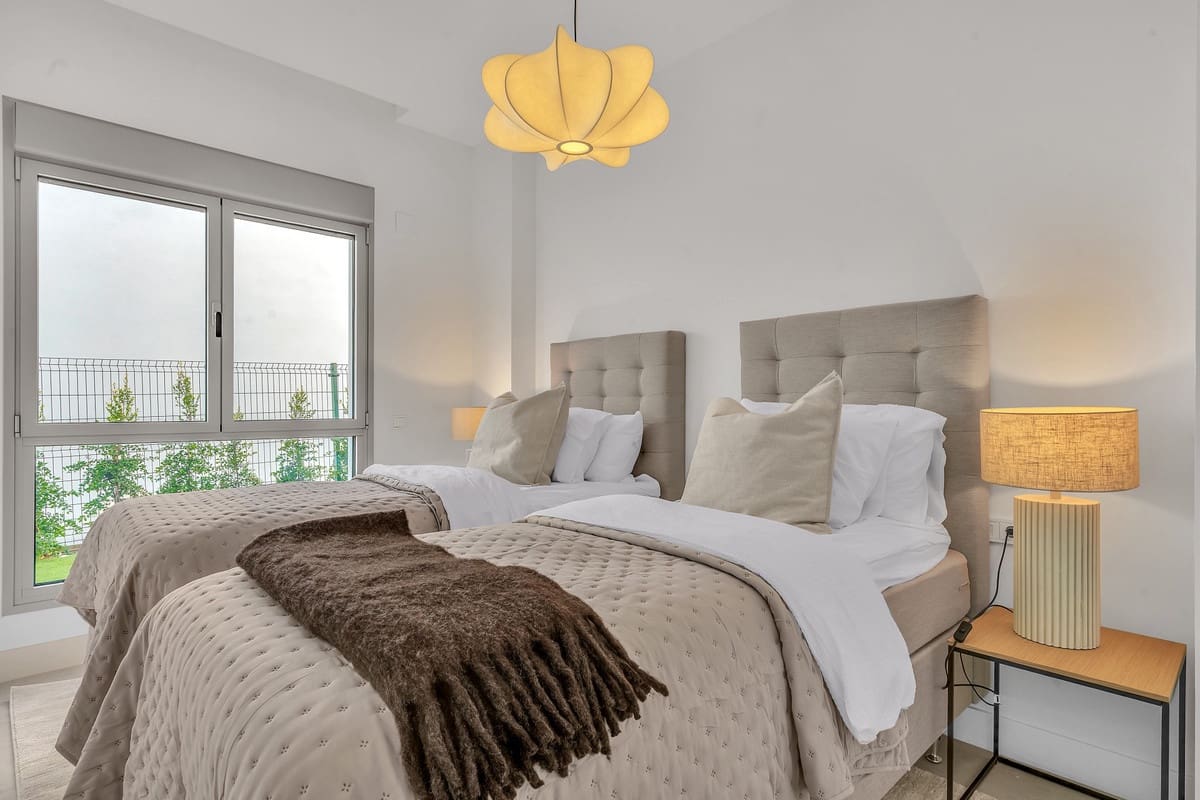 4 soveværelse Lejlighed til salg i Marbella med swimmingpool - € 1.695.000 (Ref: 10039262)