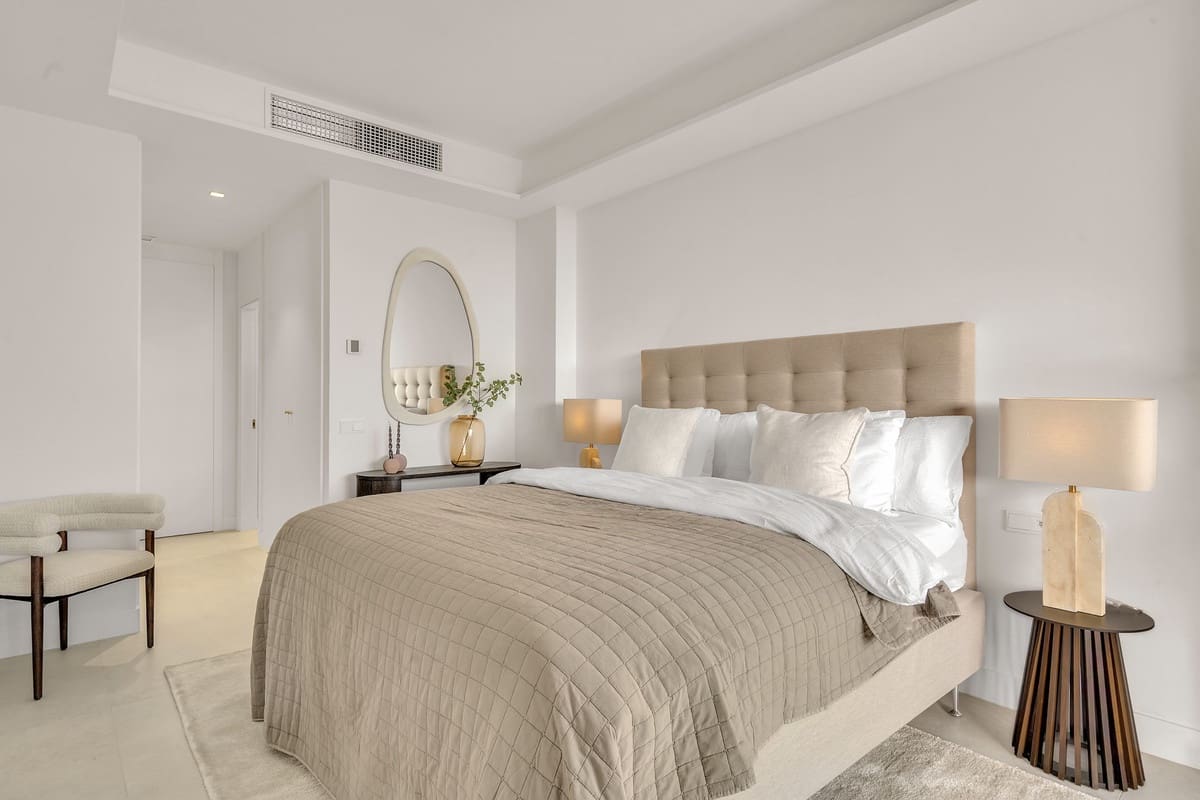 4 soveværelse Lejlighed til salg i Marbella med swimmingpool - € 1.695.000 (Ref: 10039262)