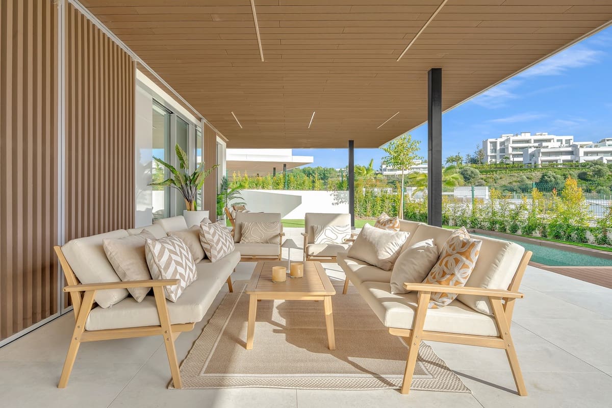4 soveværelse Lejlighed til salg i Marbella med swimmingpool - € 1.695.000 (Ref: 10039262)