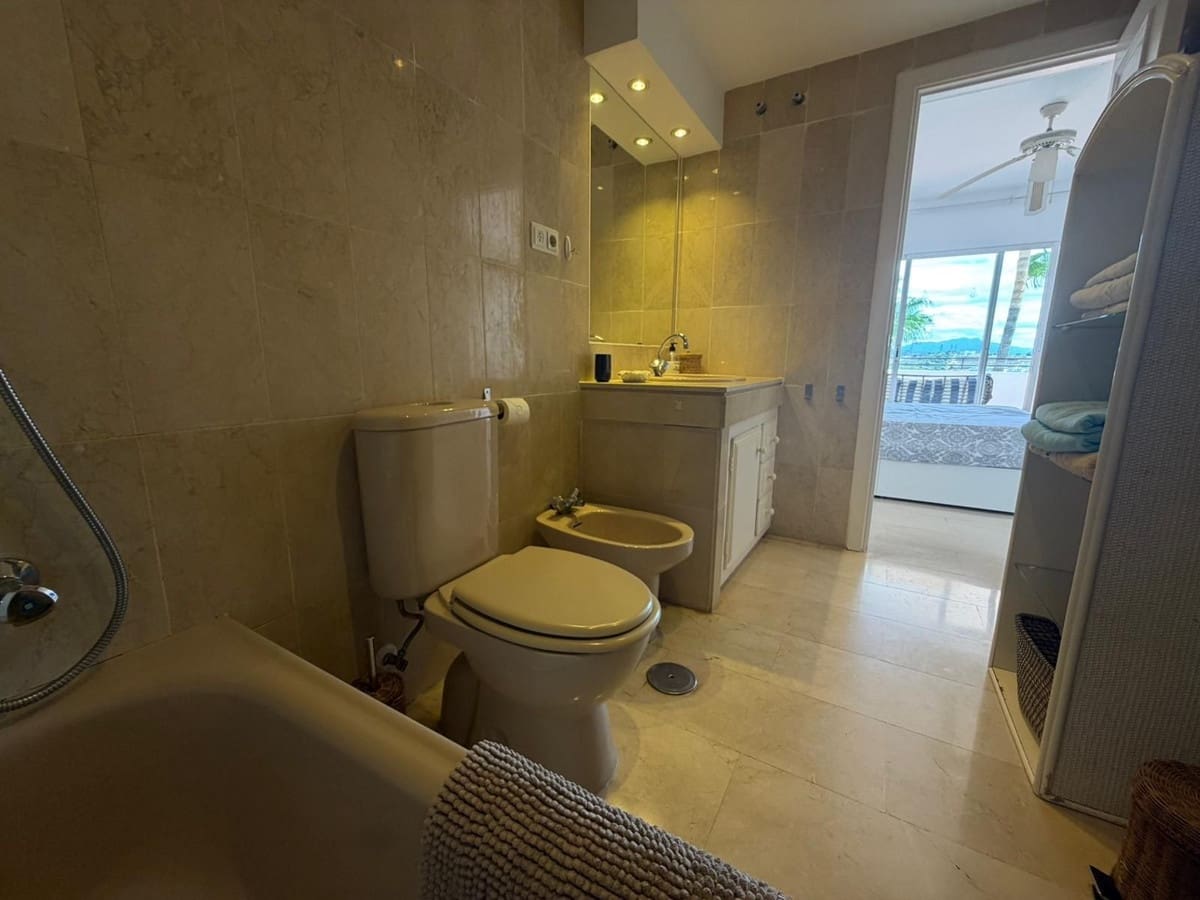 1 soveværelse Lejlighed til salg i Estepona med swimmingpool - € 299.000 (Ref: 10039263)