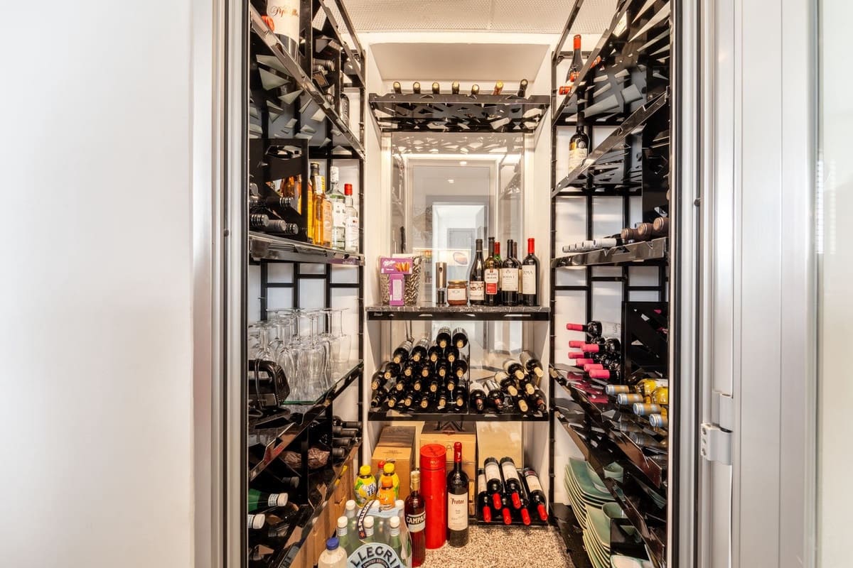 5 quarto Apartamento para venda em Nueva Andalucia com piscina garagem - 3 250 000 € (Ref: 10039265)