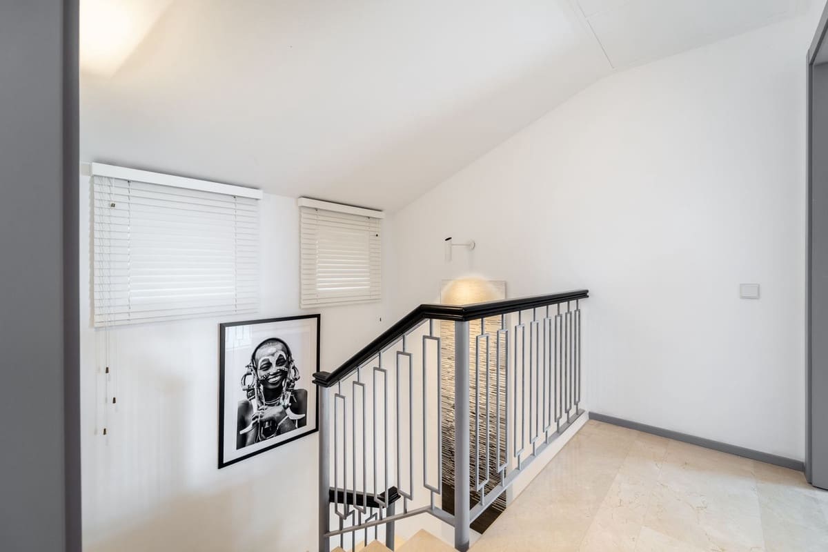 5 quarto Apartamento para venda em Nueva Andalucia com piscina garagem - 3 250 000 € (Ref: 10039265)