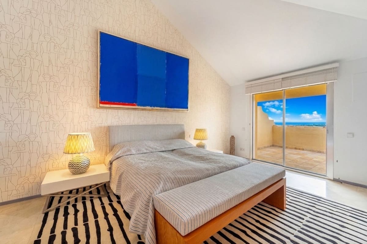 5 quarto Apartamento para venda em Nueva Andalucia com piscina garagem - 3 250 000 € (Ref: 10039265)