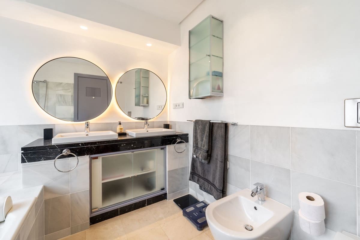 5 quarto Apartamento para venda em Nueva Andalucia com piscina garagem - 3 250 000 € (Ref: 10039265)
