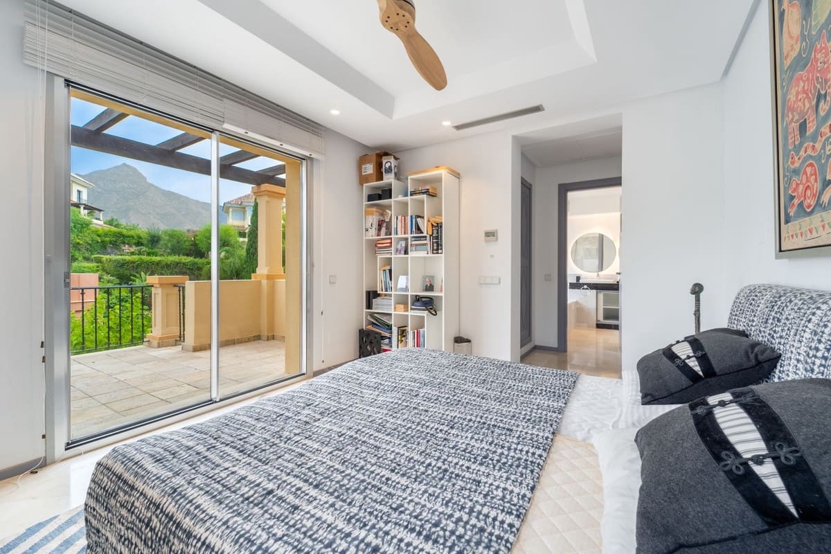 5 quarto Apartamento para venda em Nueva Andalucia com piscina garagem - 3 250 000 € (Ref: 10039265)