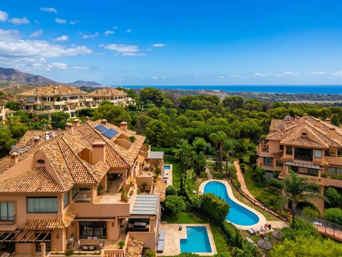 5 quarto Apartamento para venda em Nueva Andalucia com piscina garagem - 3 250 000 € (Ref: 10039265)