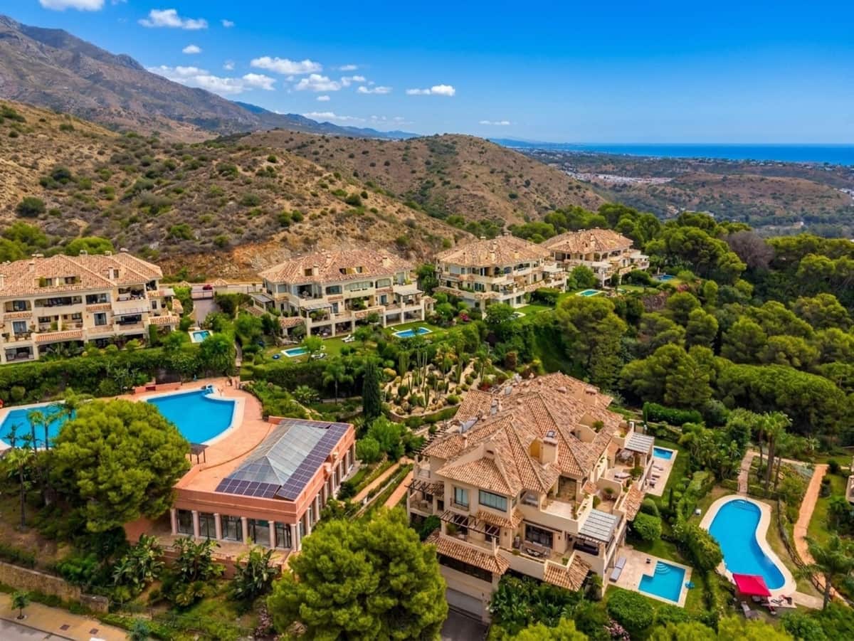 5 quarto Apartamento para venda em Nueva Andalucia com piscina garagem - 3 250 000 € (Ref: 10039265)