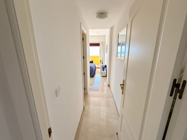 2 chambre Appartement à vendre à La Duquesa / Puerto de la Duquesa, Manilva avec piscine garage - 440 000 € (Ref: 10042228)
