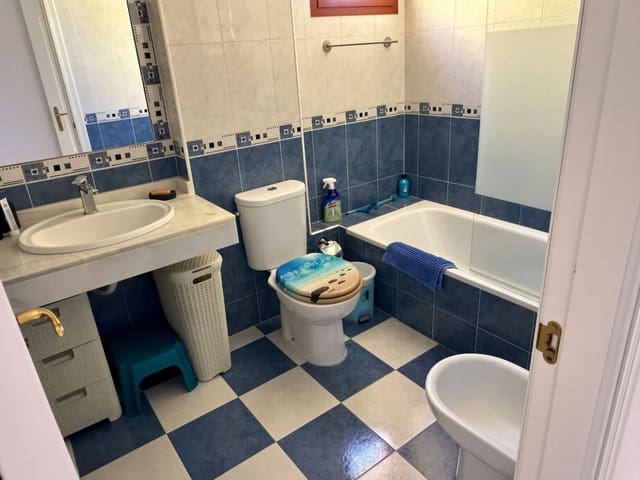 2 chambre Appartement à vendre à La Duquesa / Puerto de la Duquesa, Manilva avec piscine garage - 440 000 € (Ref: 10042228)