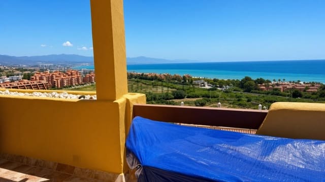 2 chambre Appartement à vendre à La Duquesa / Puerto de la Duquesa, Manilva avec piscine garage - 440 000 € (Ref: 10042228)