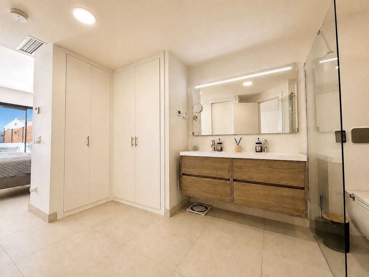 3 chambre Appartement à vendre à La Cala de Mijas avec piscine garage - 759 000 € (Ref: 10042232)