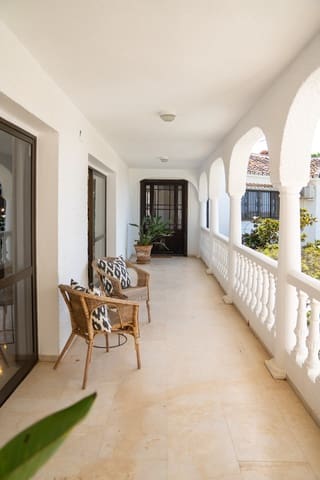 6 sovrum Villa till salu i Benalmádena med pool - 1 895 000 € (Ref: 10042233)