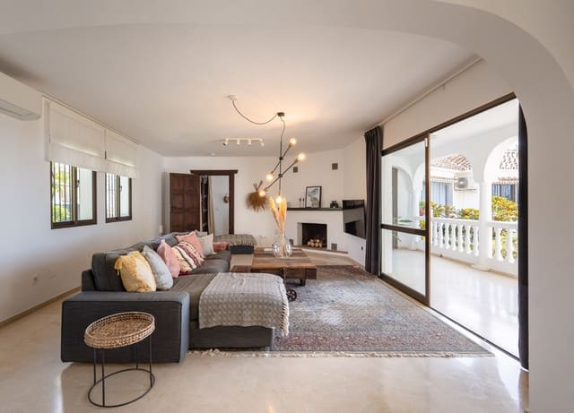 6 sovrum Villa till salu i Benalmádena med pool - 1 895 000 € (Ref: 10042233)