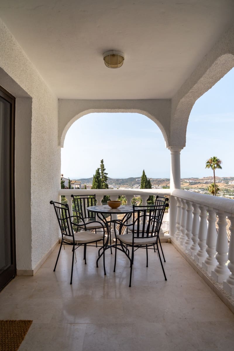 6 sovrum Villa till salu i Benalmadena med pool - 1 895 000 € (Ref: 10042233)