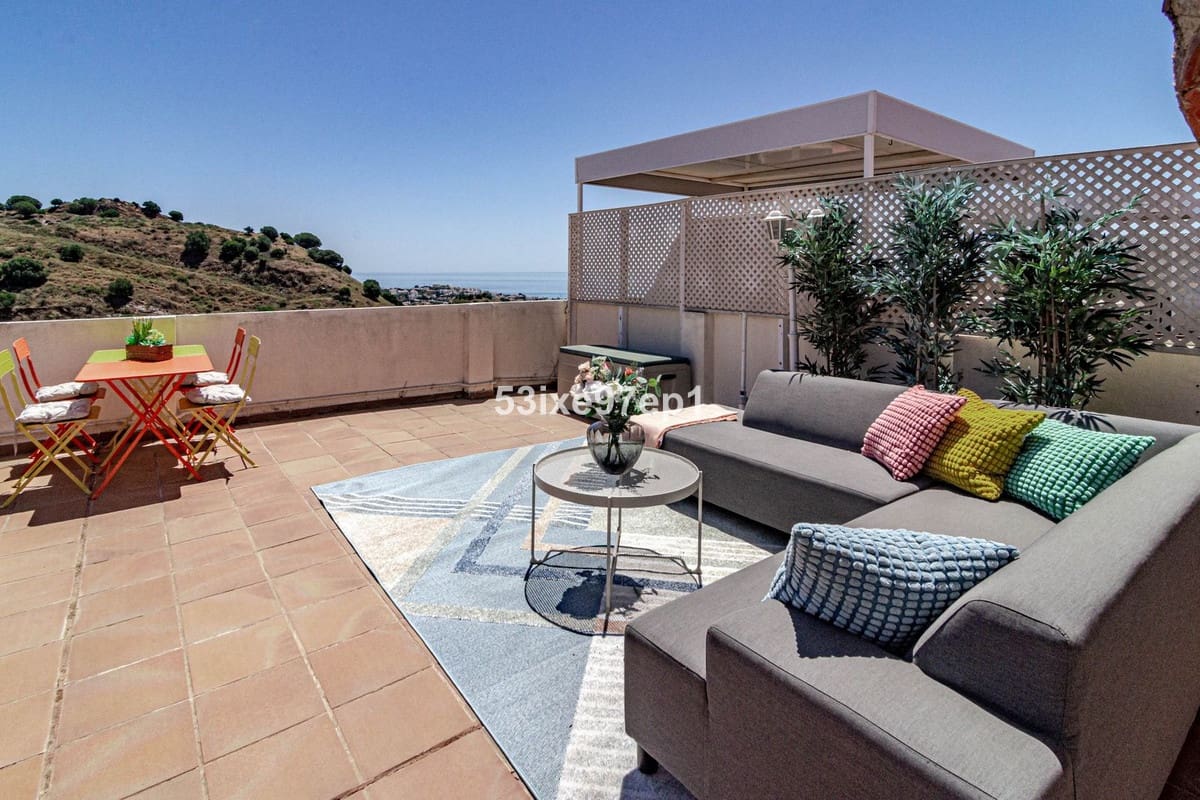 2 slaapkamer Appartement te koop in Calahonda met zwembad garage - € 439.000 (Ref: 10044363)