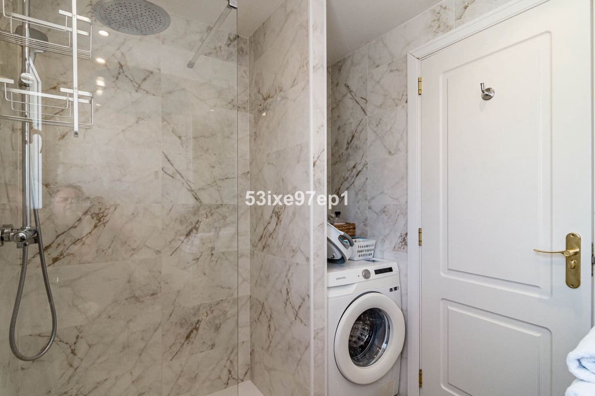 2 slaapkamer Appartement te koop in Calahonda met zwembad garage - € 439.000 (Ref: 10044363)