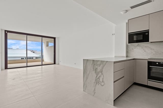 Apartamento de 2 habitaciones en Fuengirola en venta con piscina garaje - 485.000 € (Ref: 10044368)