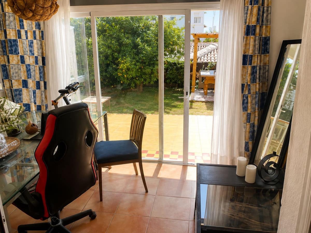 2 bedroom Apartment for sale in Nueva Andalucia with pool - € 459,000 (Ref: 10044369)