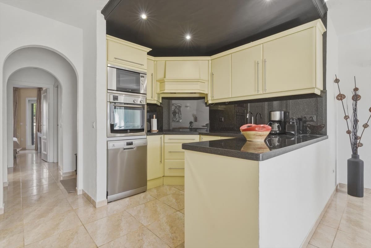 2 sovrum Lägenhet till salu i Mijas Golf med pool - 279 000 € (Ref: 10044370)