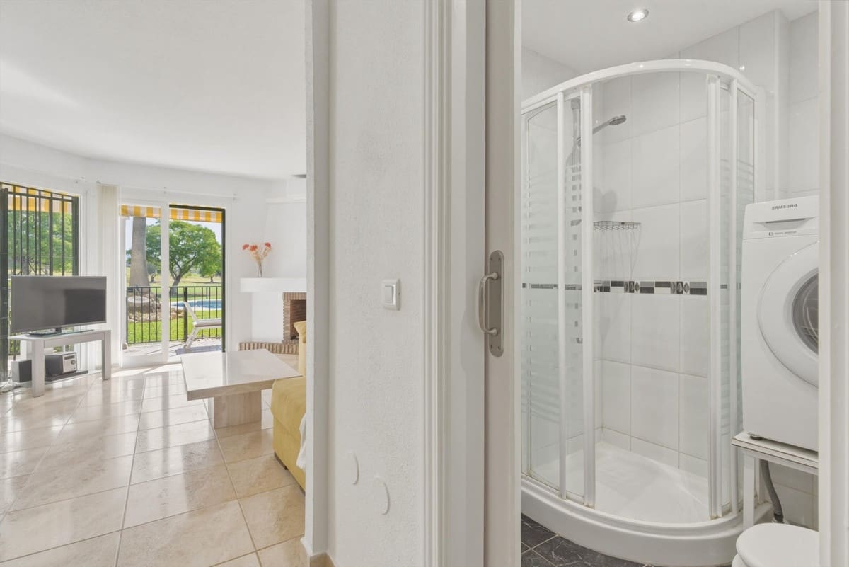 2 sovrum Lägenhet till salu i Mijas Golf med pool - 279 000 € (Ref: 10044370)
