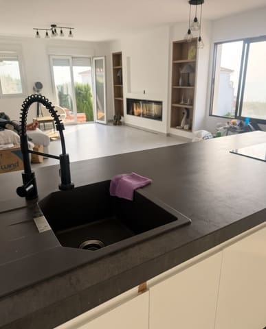 3 Zimmer Villa zu verkaufen in La Duquesa / Puerto de la Duquesa, Manilva mit Garage - 615.000 € (Ref: 10046081)