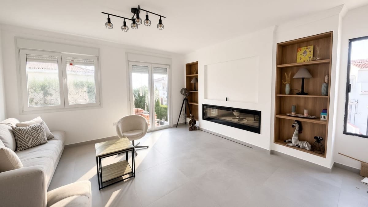 3 Zimmer Villa zu verkaufen in La Duquesa / Puerto de la Duquesa mit Garage - 615.000 € (Ref: 10046081)