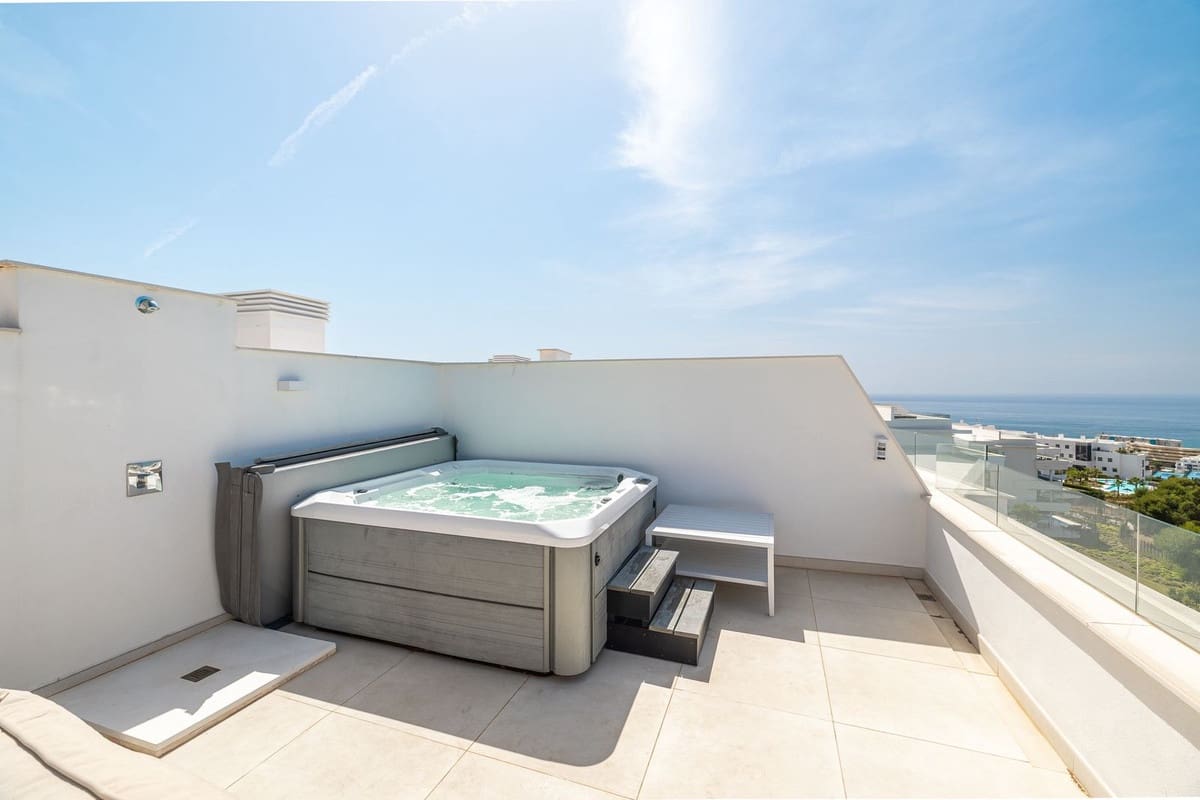 2 chambre Appartement à vendre à Fuengirola avec piscine garage - 899 000 € (Ref: 10046084)