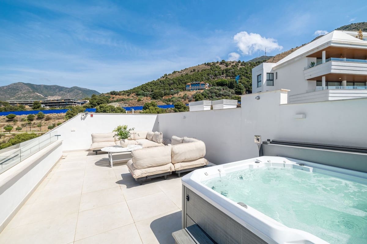 2 chambre Appartement à vendre à Fuengirola avec piscine garage - 899 000 € (Ref: 10046084)