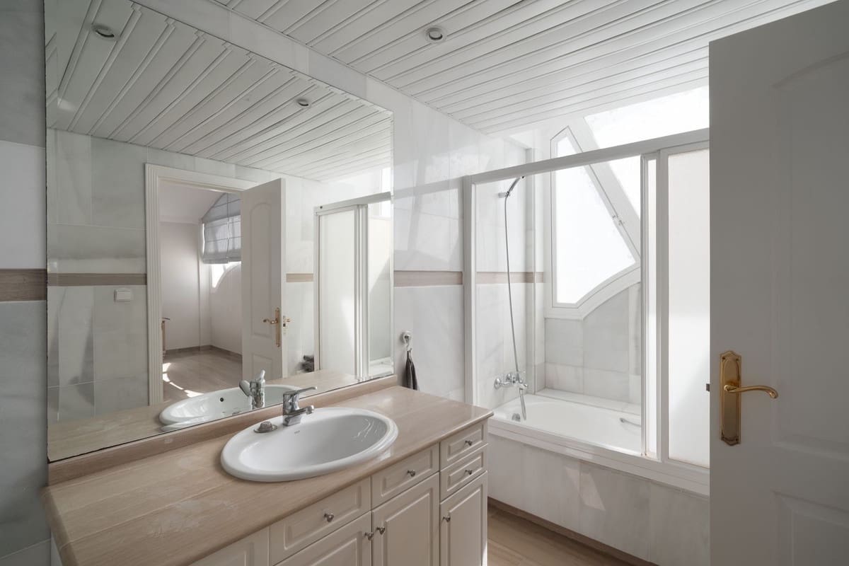 3 sovrum Lägenhet till salu i Benalmadena Costa med pool - 840 000 € (Ref: 10061126)