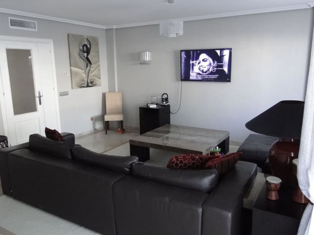 5 quarto Casa em Banda para venda em Bel-Air, Estepona - 610 000 € (Ref: 10061127)