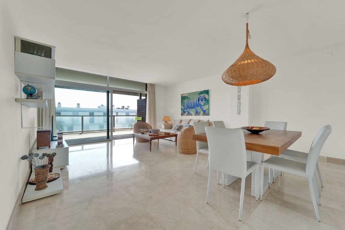3 quarto Apartamento para venda em Manilva com piscina garagem - 360 000 € (Ref: 10061128)