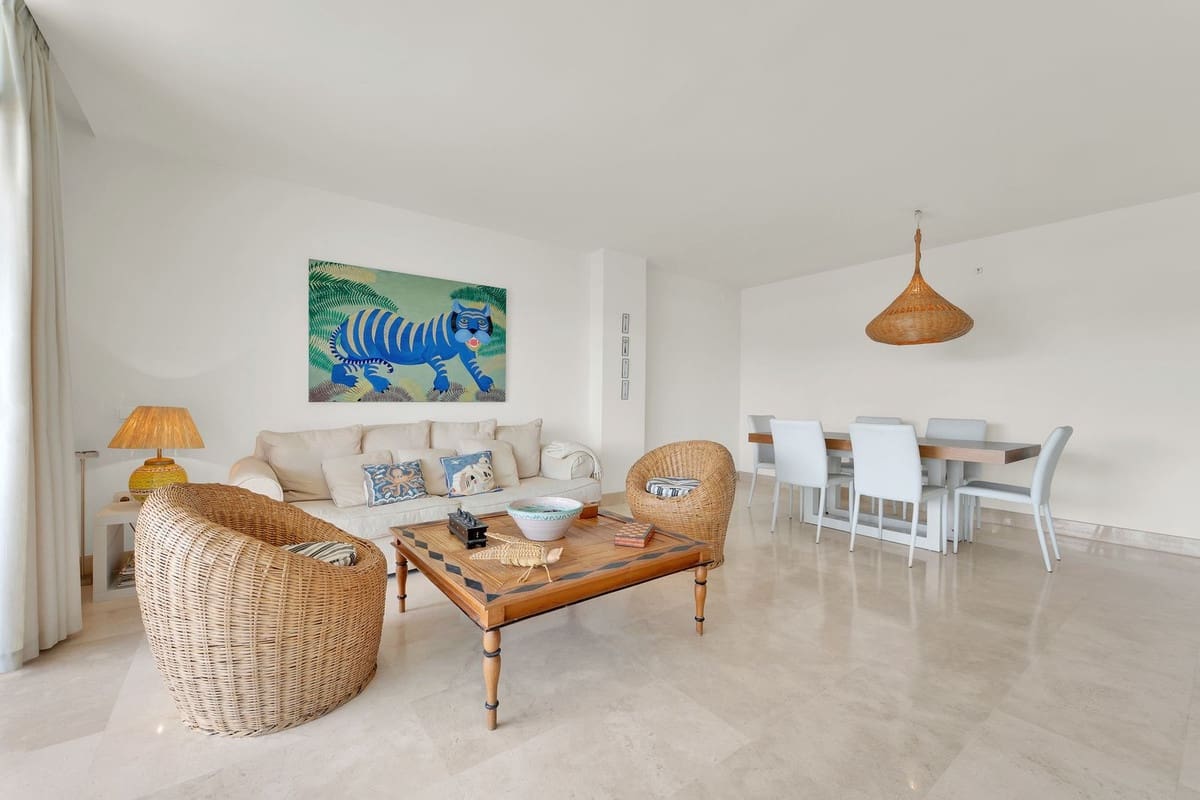 3 quarto Apartamento para venda em Manilva com piscina garagem - 360 000 € (Ref: 10061128)