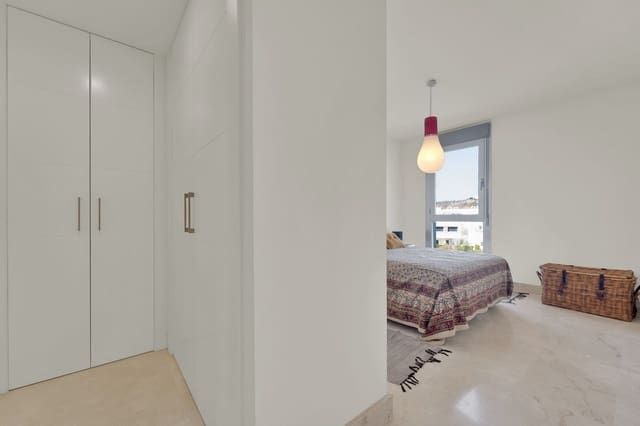 3 quarto Apartamento para venda em Manilva com piscina garagem - 360 000 € (Ref: 10061128)