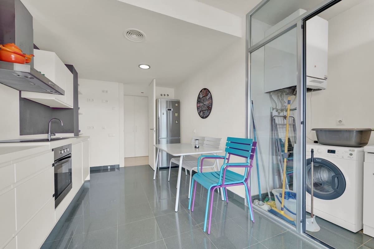 3 quarto Apartamento para venda em Manilva com piscina garagem - 360 000 € (Ref: 10061128)