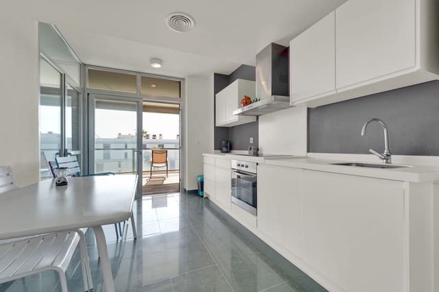 3 quarto Apartamento para venda em Manilva com piscina garagem - 360 000 € (Ref: 10061128)