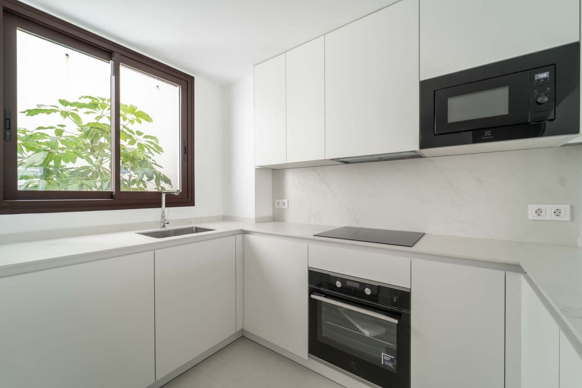 2 soveværelse Lejlighed til salg i Fuengirola med swimmingpool garage - € 499.000 (Ref: 10061131)