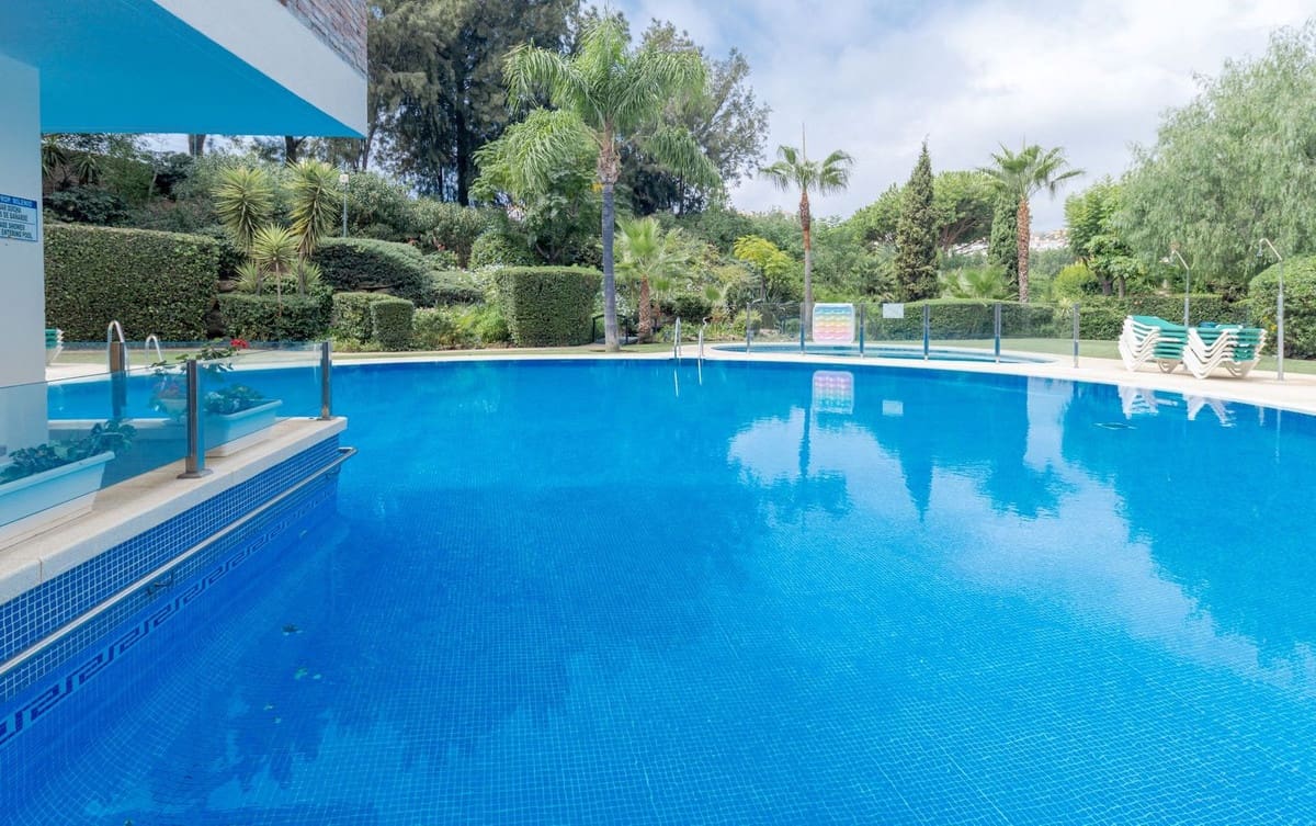 2 Zimmer Apartment zu verkaufen in Miraflores mit Pool - 360.000 € (Ref: 10061134)