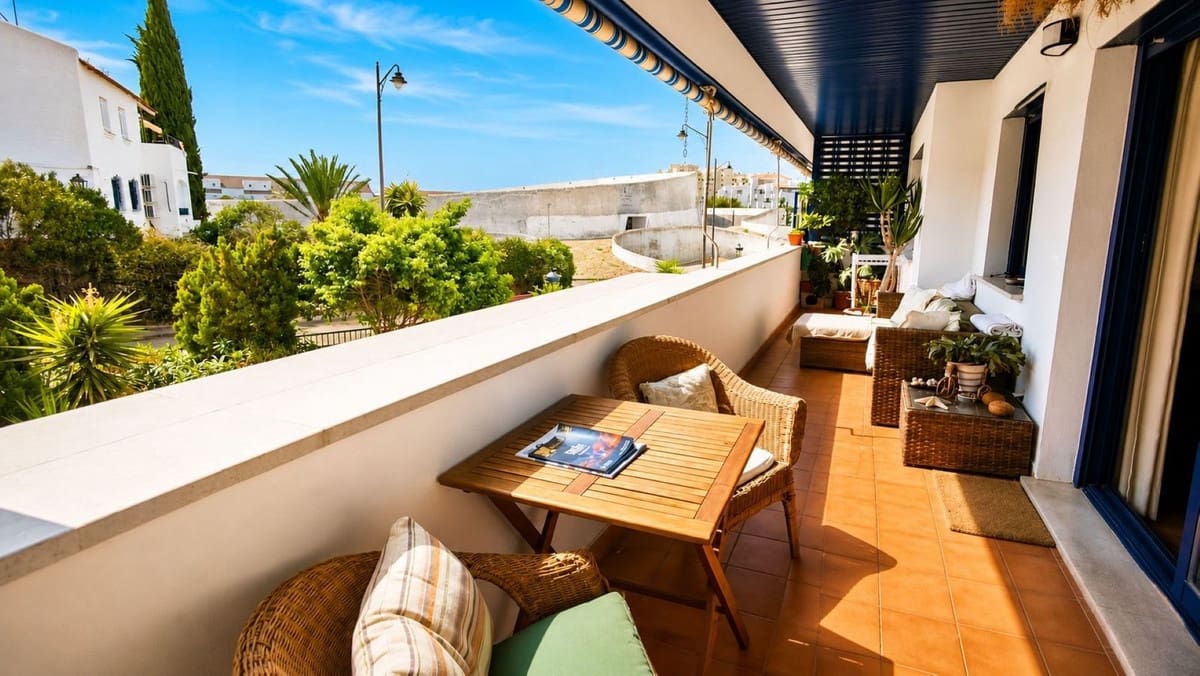 3 quarto Apartamento para venda em Estepona com piscina garagem - 499 500 € (Ref: 10061135)