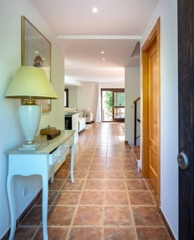 4 Zimmer Doppelhaus zu verkaufen in El Paraiso, Estepona mit Pool Garage - 739.000 € (Ref: 10061137)