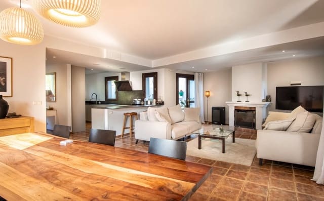4 Zimmer Doppelhaus zu verkaufen in El Paraiso, Estepona mit Pool Garage - 739.000 € (Ref: 10061137)