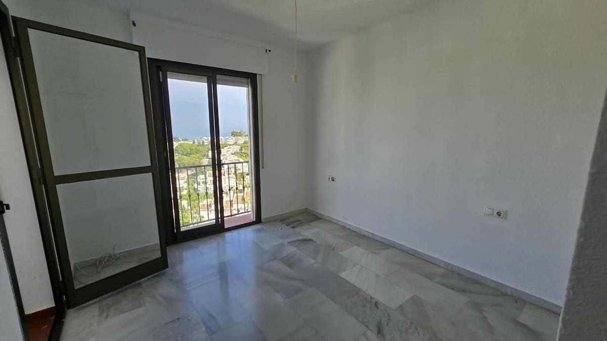 Apartamento de 2 habitaciones en Riviera del Sol en venta con piscina - 280.000 € (Ref: 10061143)