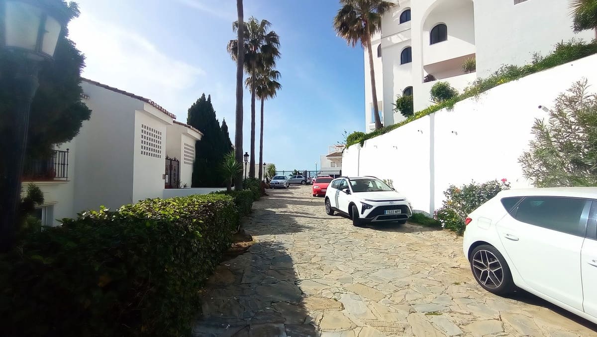 Apartamento de 2 habitaciones en Riviera del Sol en venta con piscina - 280.000 € (Ref: 10061143)
