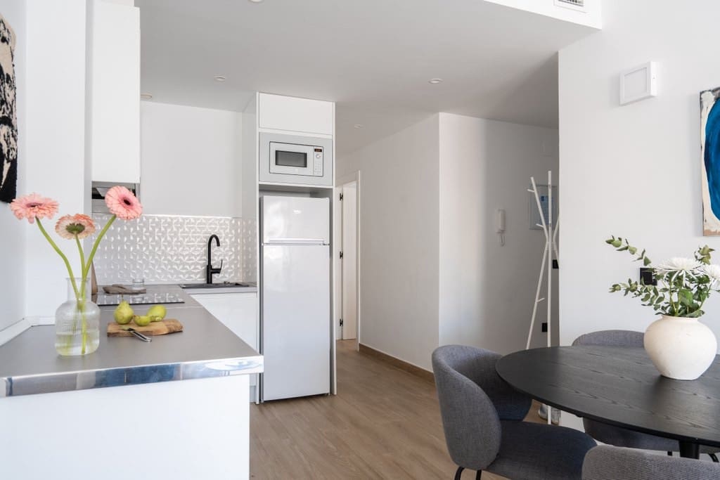 2 Zimmer Apartment zu verkaufen in Fuengirola mit Pool - 385.000 € (Ref: 10061144)