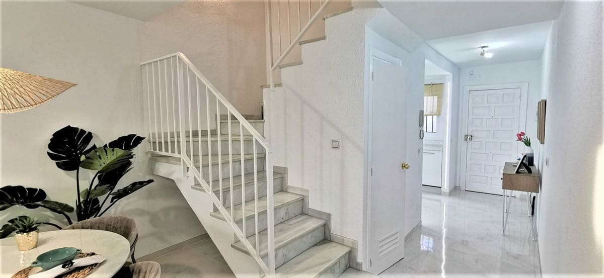 2 sypialnia Dom na sprzedaż w Estepona - 395 000 € (Ref: 10061146)