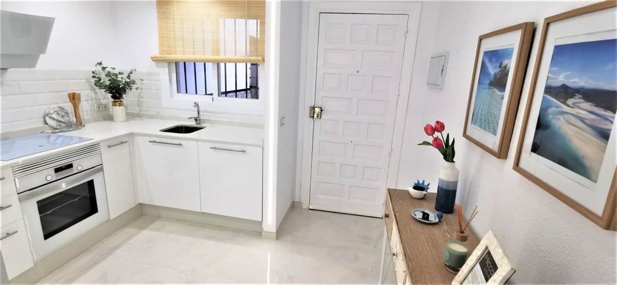 2 sypialnia Dom na sprzedaż w Estepona - 395 000 € (Ref: 10061146)