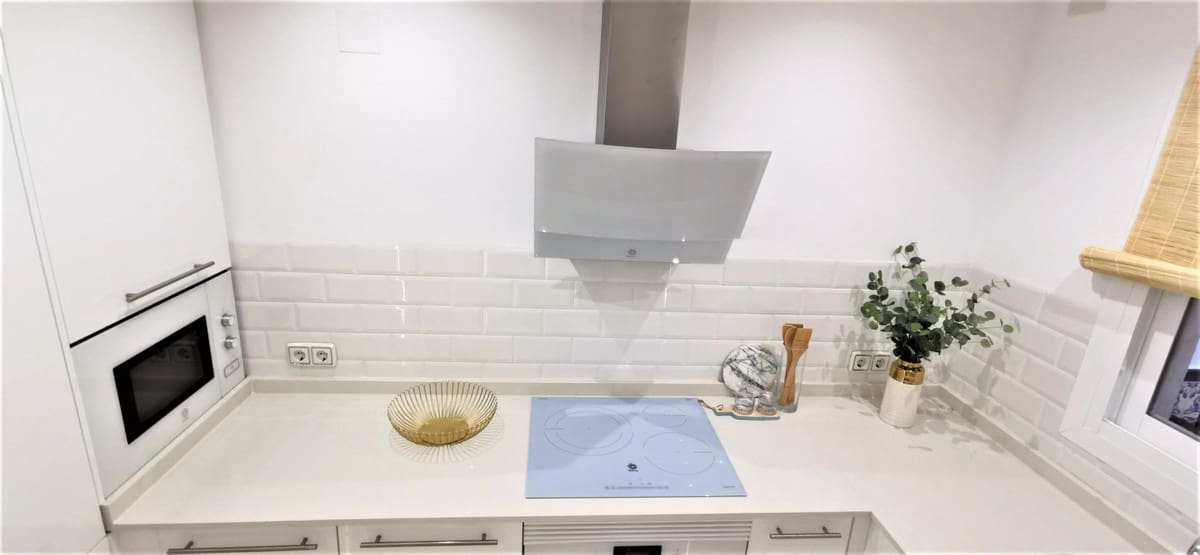 2 sypialnia Dom na sprzedaż w Estepona - 395 000 € (Ref: 10061146)