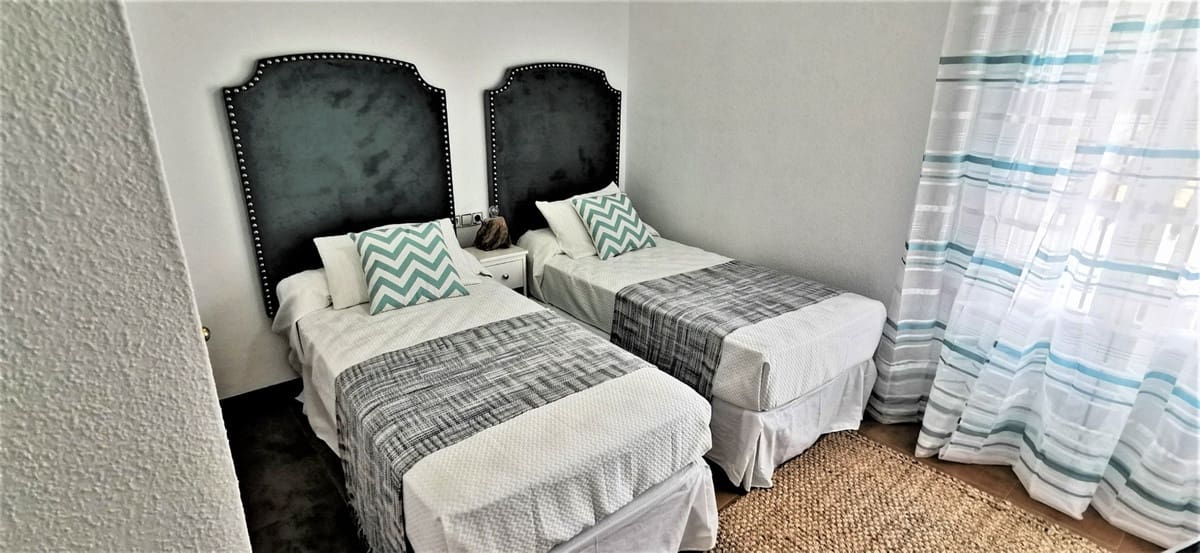 2 sypialnia Dom na sprzedaż w Estepona - 395 000 € (Ref: 10061146)