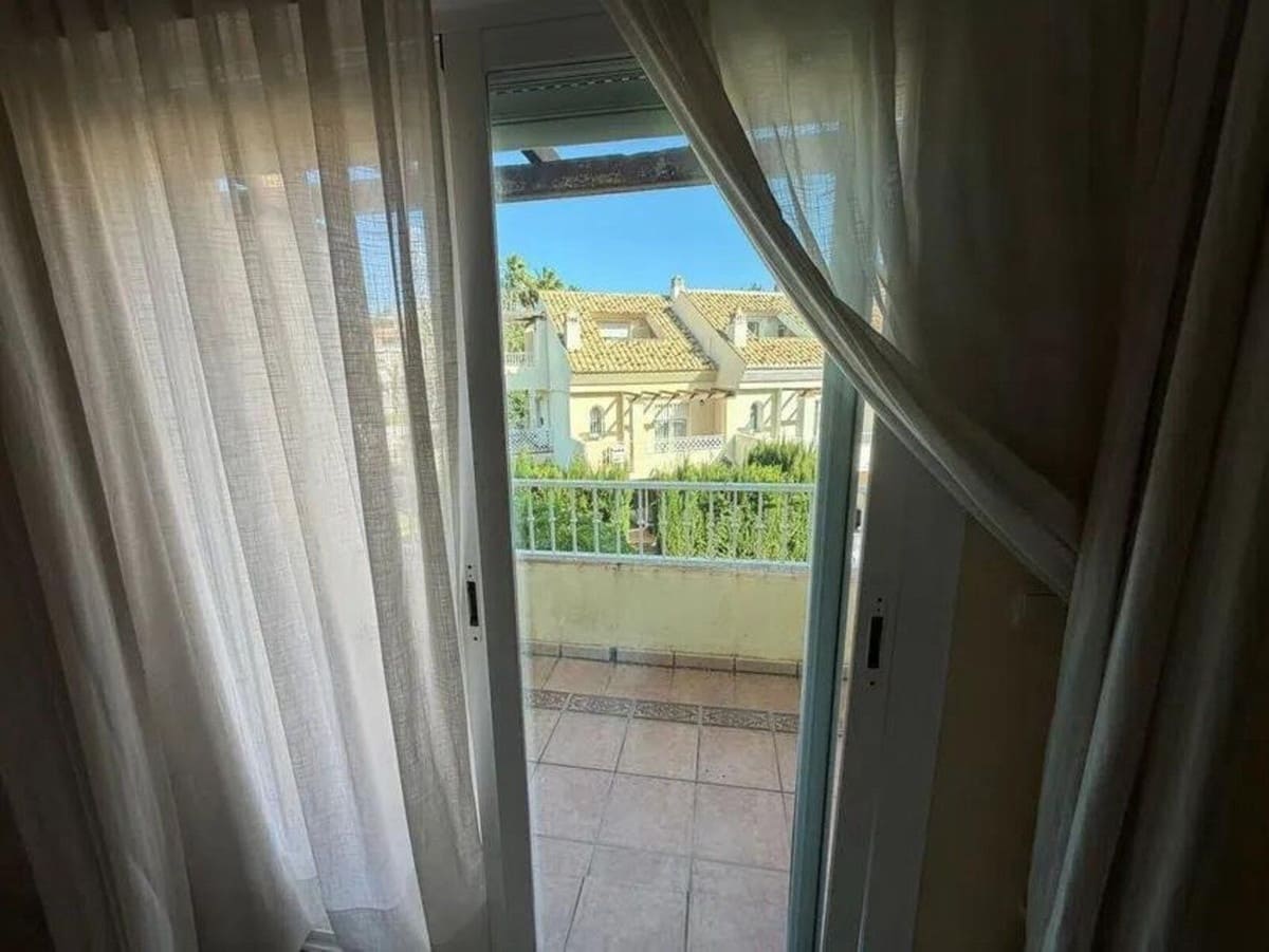 4 soverom Hus til salgs i El Rosario med svømmebasseng garasje - € 585 000 (Ref: 10061149)
