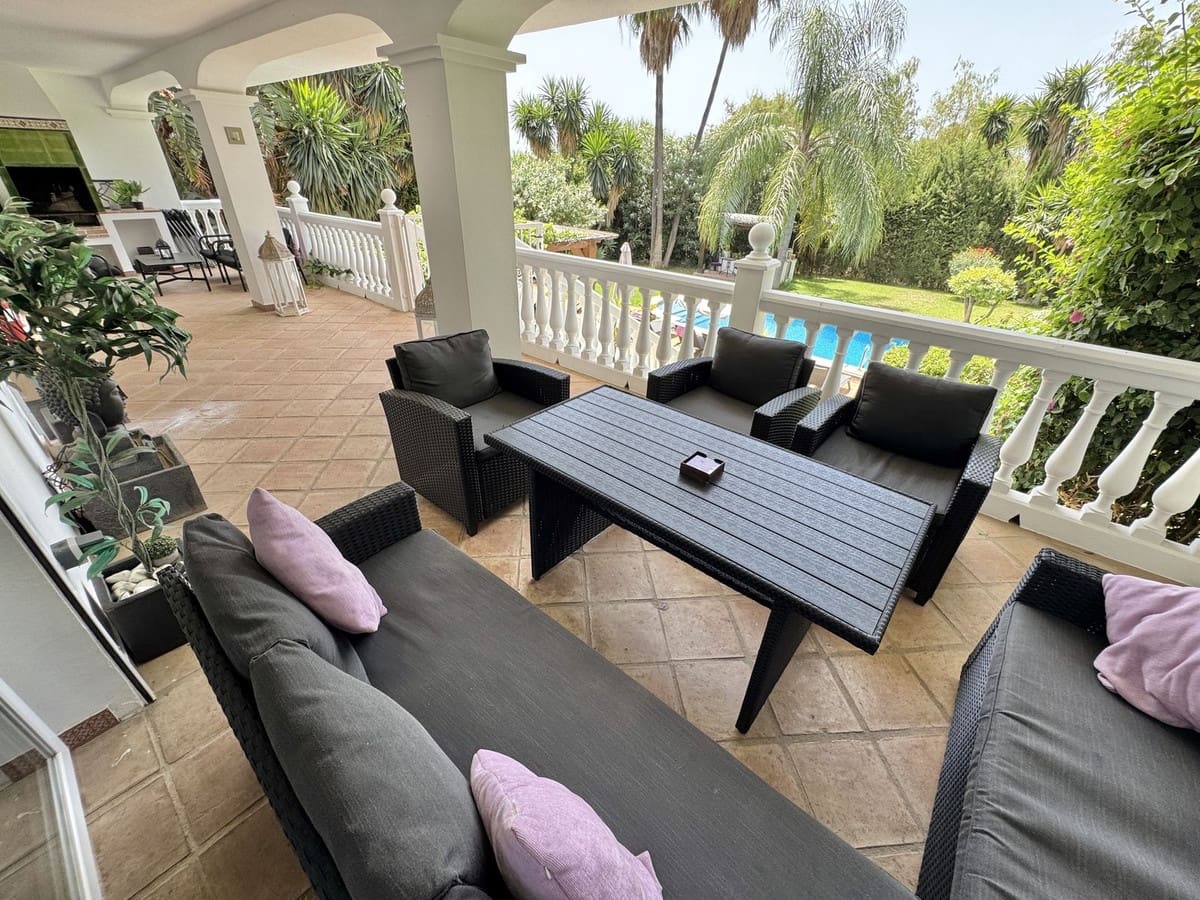 6 Zimmer Villa zu verkaufen in Benalmadena mit Pool Garage - 1.350.000 € (Ref: 10061152)