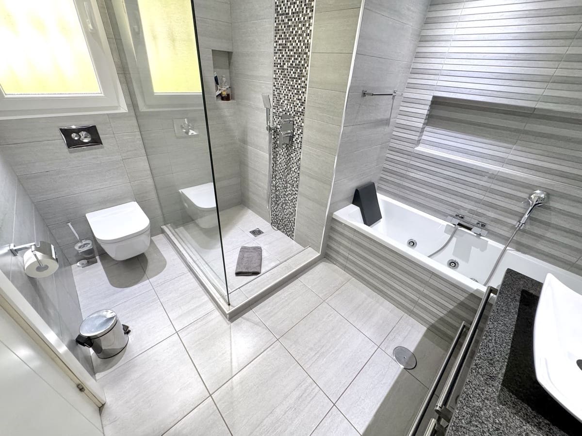 6 Zimmer Villa zu verkaufen in Benalmadena mit Pool Garage - 1.350.000 € (Ref: 10061152)